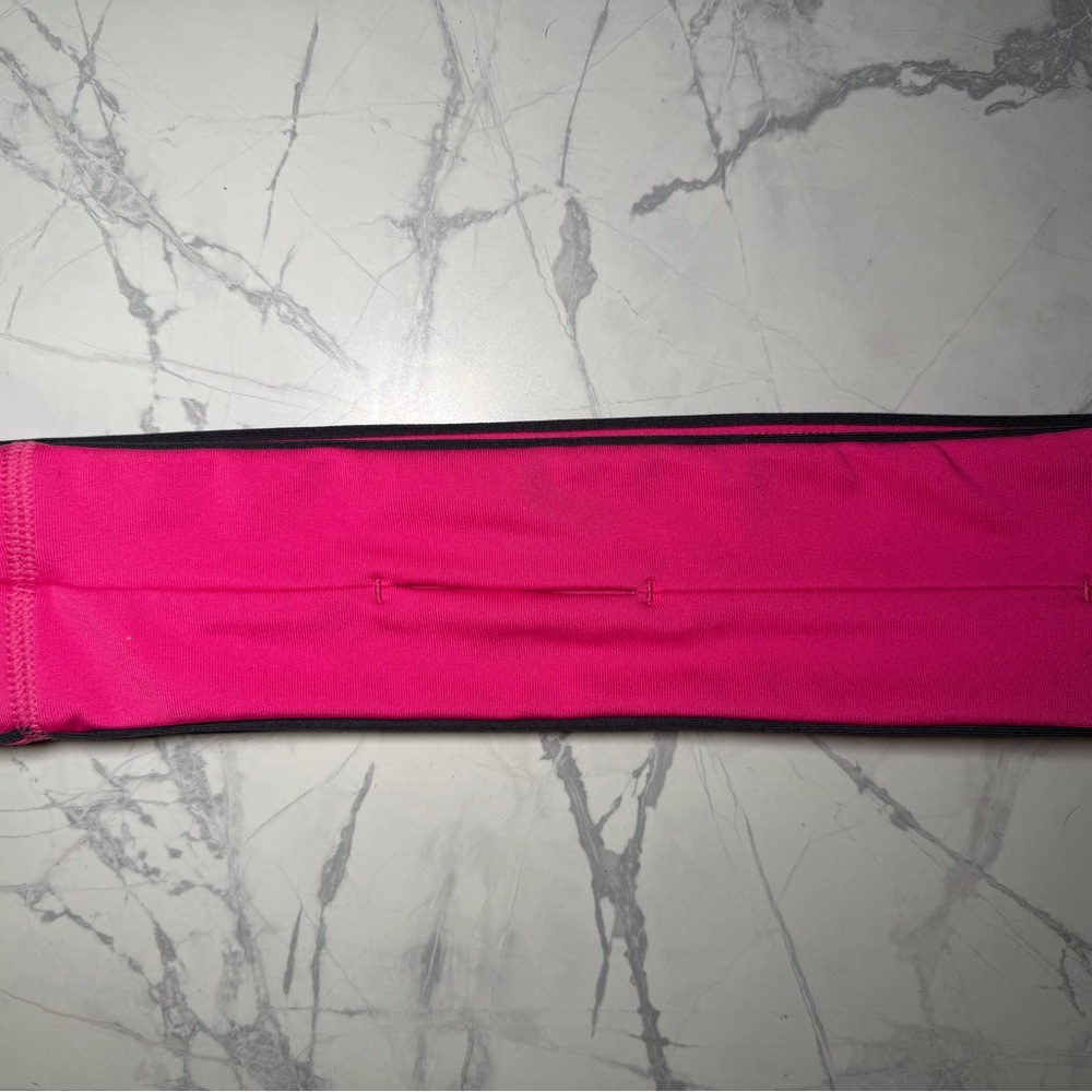 FlipBelt Women's Pink Belt, size medium - Picture 3 of 4